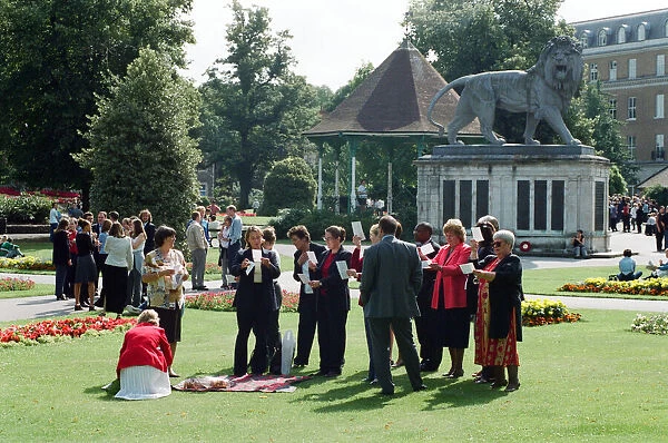 People waiting to see a total solar eclipse at Forbury Gardens, Reading. 11th August 1999