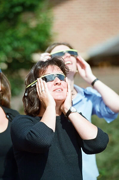 People watching a total solar eclipse. 11th August 1999