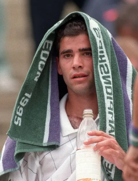 Framed Print : PETE SAMPRAS DURING A BREAK AT THE WIMBLEDON TENNIS CHAMPIONSHIPS 1995 12 / 07 / 1995 Framed Print : PETE SAMPRAS DURING A BREAK AT THE WIMBLEDON TENNIS CHAMPIONSHIPS 1995 12 / 07 / 1995