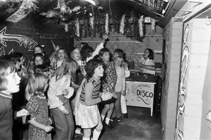 Framed Print : Pete Waterman, DJ at Garage disco in Coundon, Coventry. 7th August 1973 Framed Print : Pete Waterman, DJ at Garage disco in Coundon, Coventry. 7th August 1973