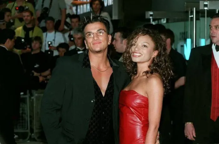 : Peter Andre Singer August 98 Arriving for the premiere of Armageddon in london : Peter Andre Singer August 98 Arriving for the premiere of Armageddon in london