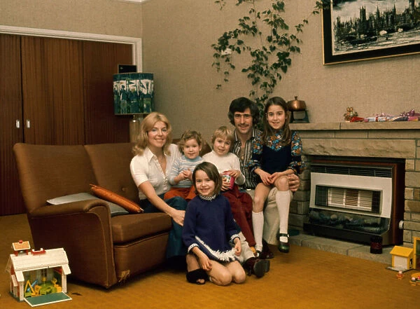 Peter Bonetti Chelsea footballer seen here with his wife Francis and children Lisa (2)