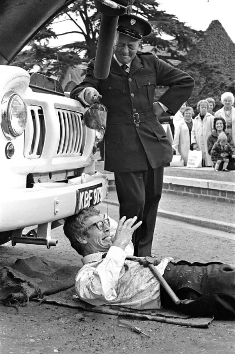 Framed Print : Peter Gilmore, on the floor, on the film set of Carry On Doctor Framed Print : Peter Gilmore, on the floor, on the film set of Carry On Doctor
