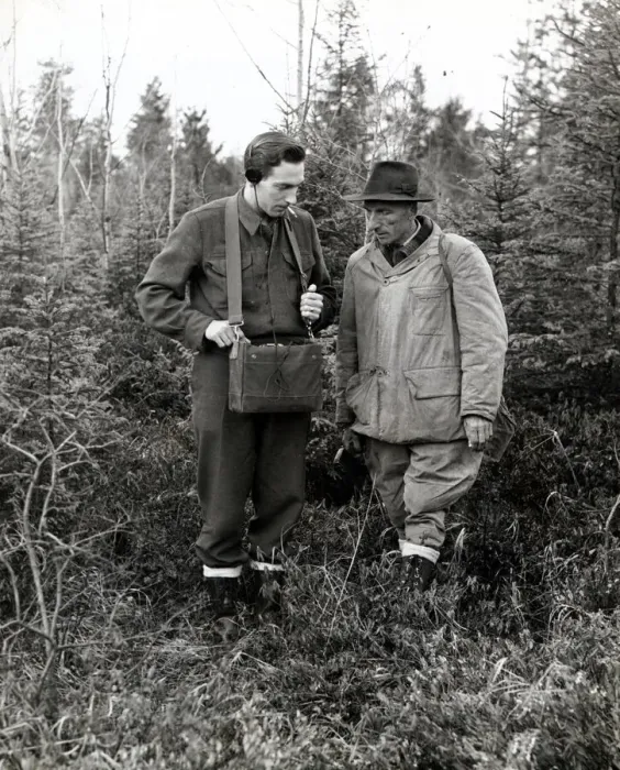 Framed Print : Peter Harris and Michael Harlow - October 1947 use a Geiger counter to track down Framed Print : Peter Harris and Michael Harlow - October 1947 use a Geiger counter to track down