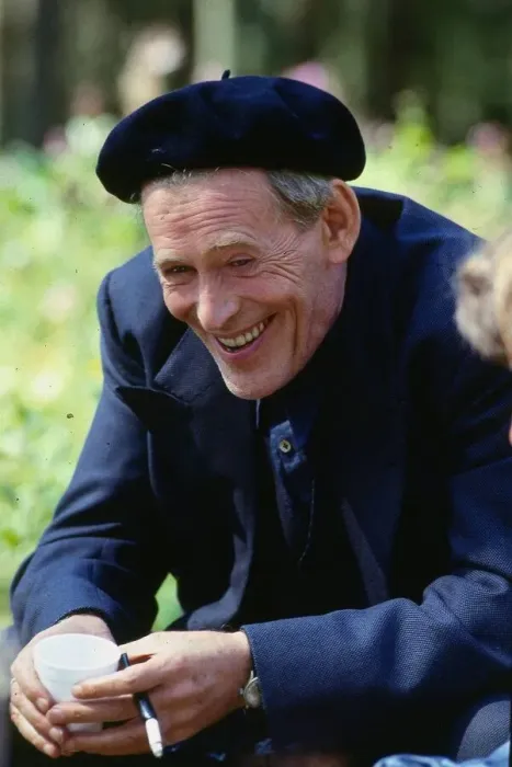 Framed Print : Peter O Toole actor wearing beret August 1989 cigarette and coffe cup