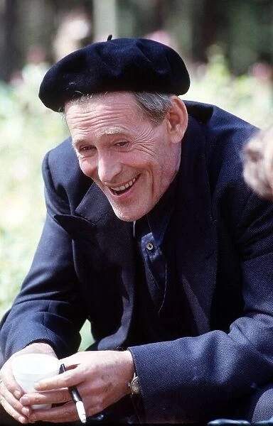 Peter O Toole actor wearing French beret