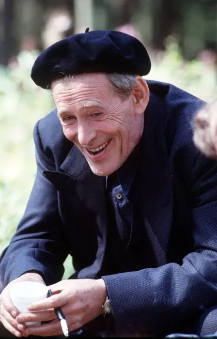 Framed Print : Peter O Toole actor wearing French beret Framed Print : Peter O Toole actor wearing French beret