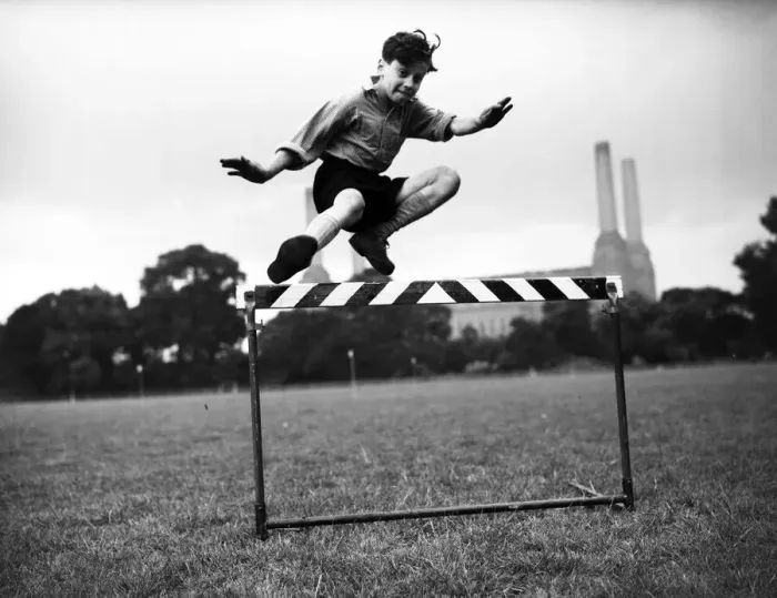 Framed Print : Peter Saunders training for sport at Battersea athletic track. 19th August 1954 Framed Print : Peter Saunders training for sport at Battersea athletic track. 19th August 1954