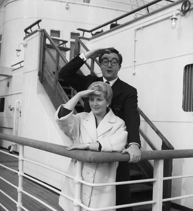 Framed Print : Peter Sellers May 1960 and his wife Anne arrive at Southampton on board the Queen Framed Print : Peter Sellers May 1960 and his wife Anne arrive at Southampton on board the Queen
