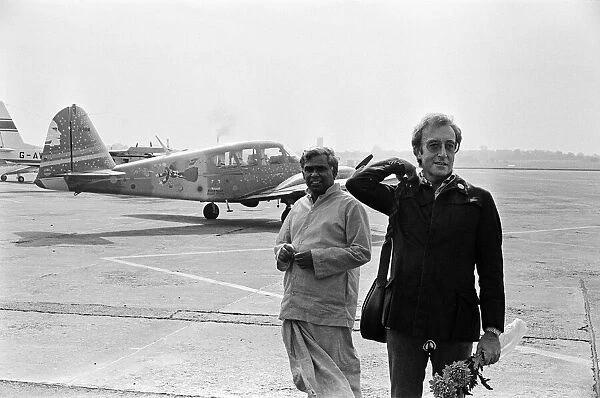 Peter Sellers and Swami Vishnu on a Peace Mission in Belfast