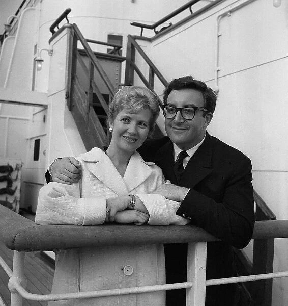 Peter Sellers and his wife Anne arrive at Southampton on board the Queen Elizabeth