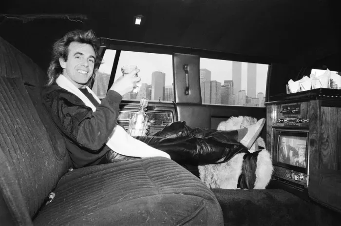 Framed Print : Peter Stringfellow, owner of Cinderellas in Leeds in the 1970s Framed Print : Peter Stringfellow, owner of Cinderellas in Leeds in the 1970s
