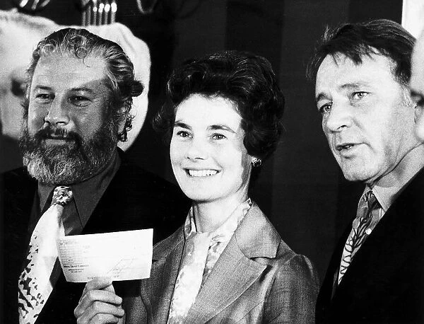 Peter Ustinov Actor July 1972 Ambassador for UNICEF with Lady Countess