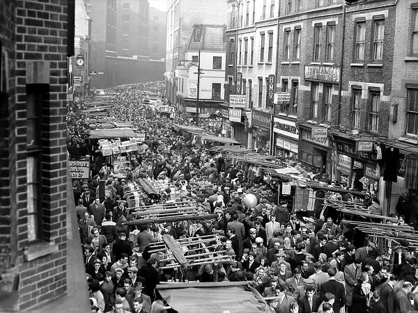 Petticoat Lane Market Day London December 1957 London Petticoat