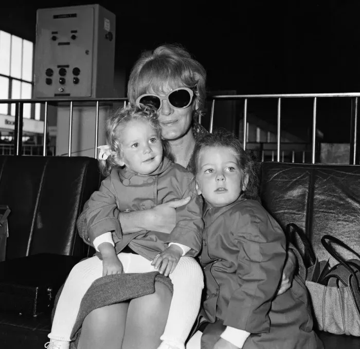 Framed Print : Petula Clark and her children Catherine (2 years) and Barbara (3 years Framed Print : Petula Clark and her children Catherine (2 years) and Barbara (3 years