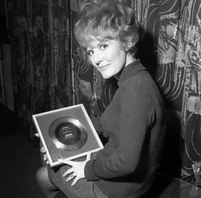 Framed Print : Petula Clark gets a golden disc for Downtown, her record which sold a million Framed Print : Petula Clark gets a golden disc for Downtown, her record which sold a million