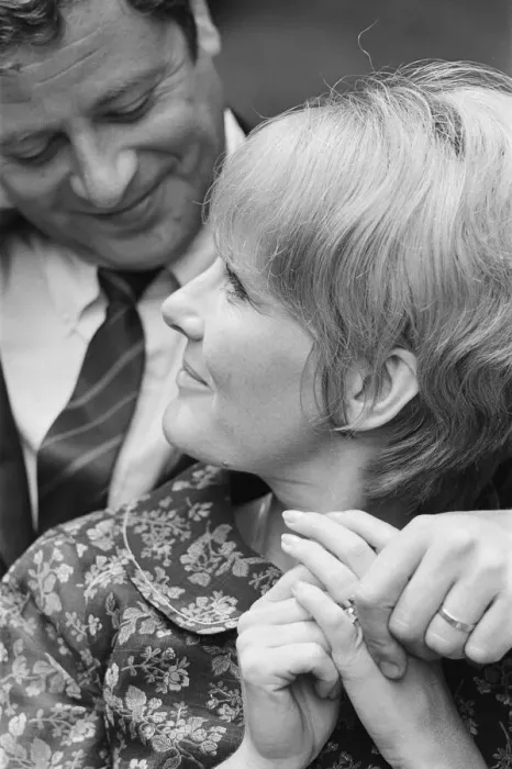 Framed Print : Petula Clark with her husband Claude Wolff. 6th June 1966 Framed Print : Petula Clark with her husband Claude Wolff. 6th June 1966