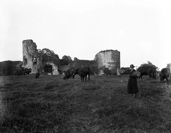 Pevensey Castle, East Sussex. 1923