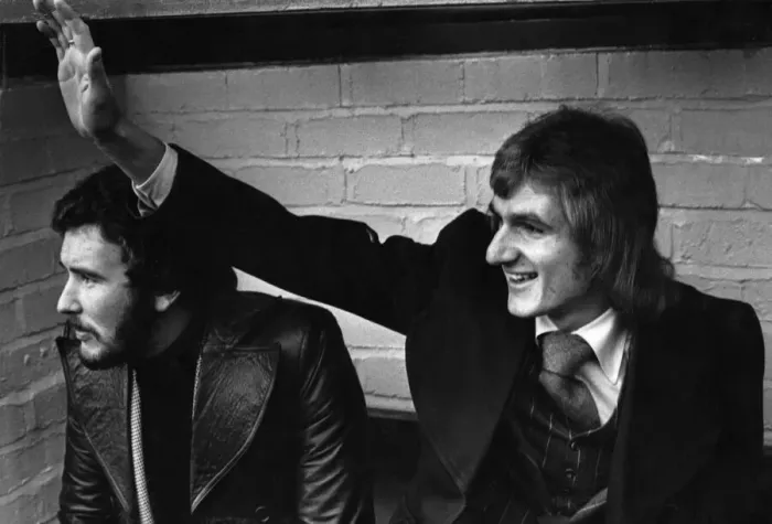 Framed Print : Phil Thompson gives a wave to his friends in the Kop before the League Division one match