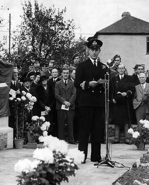 Phillip Mountbatten speaking at war memorial. November 1947