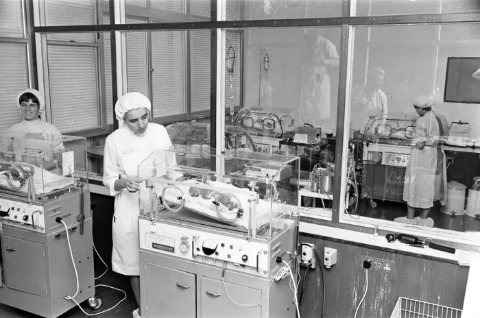 Framed Print : Photo-call for Thorns Sextuplets in Incubation Ward at Birmingham Maternity Hospital