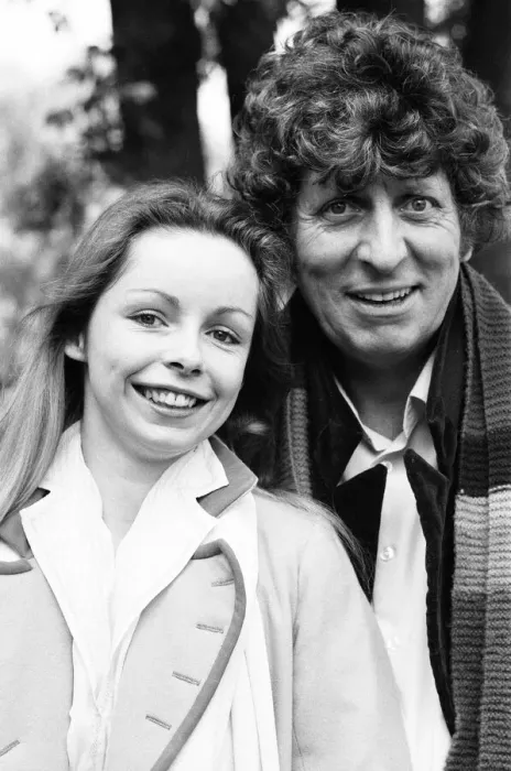 Framed Print : Photocall - Doctor Who, actor Tom Baker - the 4th Doctor - pictured with fellow Time Lord