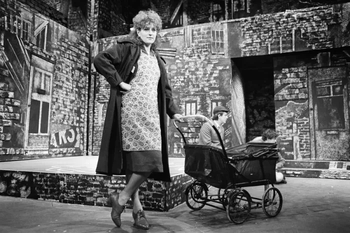 Framed Print : Photocall at the Playhouse Theatre in Liverpool before the opening of the original Framed Print : Photocall at the Playhouse Theatre in Liverpool before the opening of the original