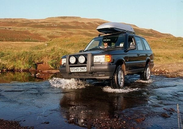 Pic shows... Range Rover 2.5 DSE on a fishing trip to the Island of Mull