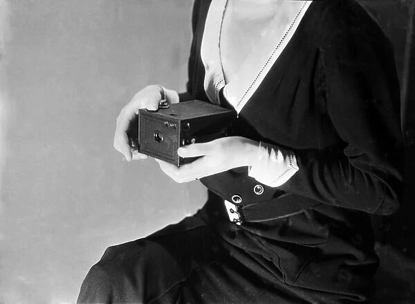 PICTURE 6 of the 14 SEQUENCE. The Box Camera - a series of pictures demonstrating how to