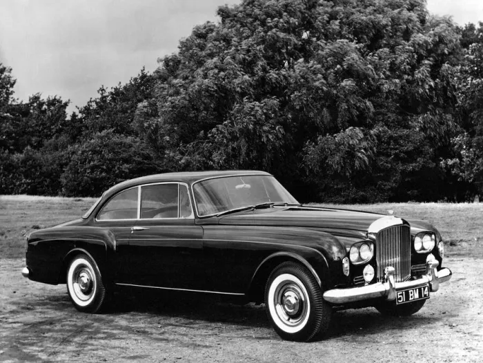 Framed Print : A picture of the latest in the Bentley Range - The 1962 SE Bentley Contienental with Framed Print : A picture of the latest in the Bentley Range - The 1962 SE Bentley Contienental with