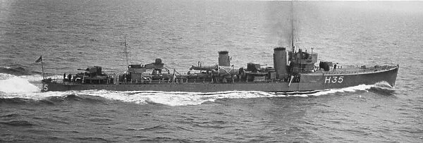 Picture shows the HMS Hunter. H35. Picture is passed by Censors