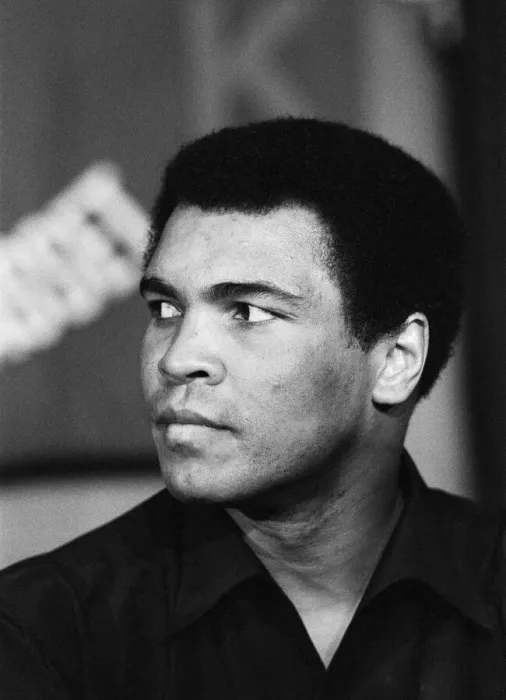 Framed Print : (Picture shows) Muhammad Ali at pre fight press conference. 29th September 1980 Framed Print : (Picture shows) Muhammad Ali at pre fight press conference. 29th September 1980