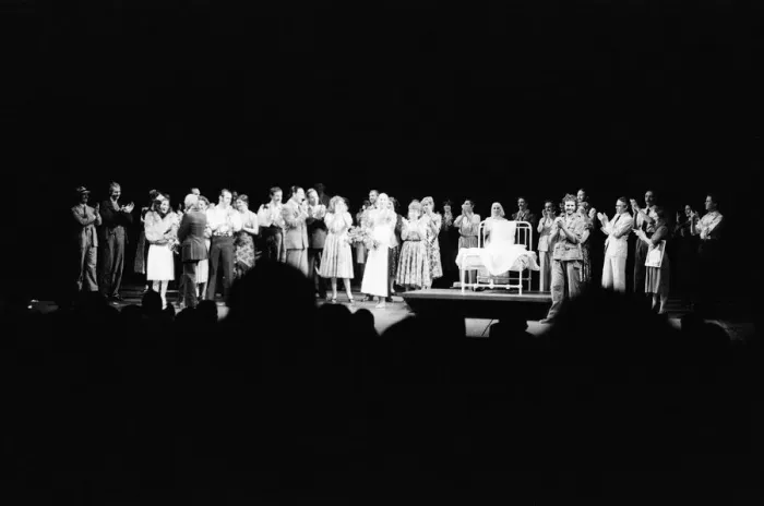 Framed Print : Picture shows the onstage celebrations at David Essex (who plays Che Framed Print : Picture shows the onstage celebrations at David Essex (who plays Che