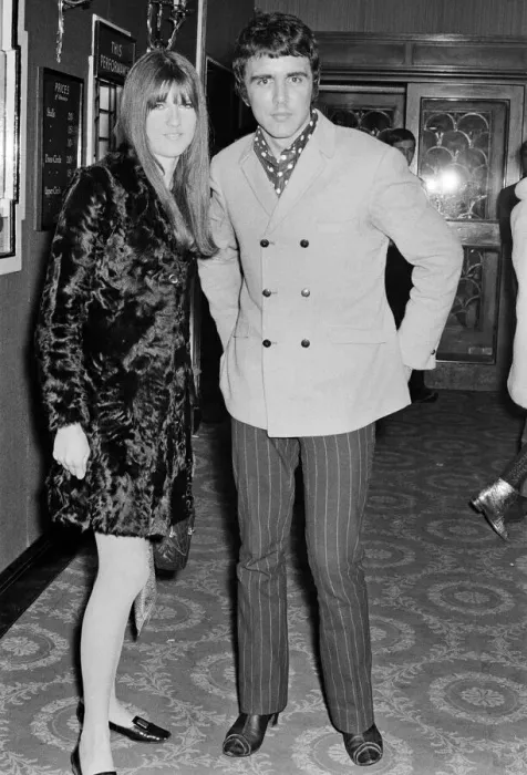Framed Print : Picture shows Ready Steady Go! presenter Cathy McGowan with her partner Dave Clarke Framed Print : Picture shows Ready Steady Go! presenter Cathy McGowan with her partner Dave Clarke