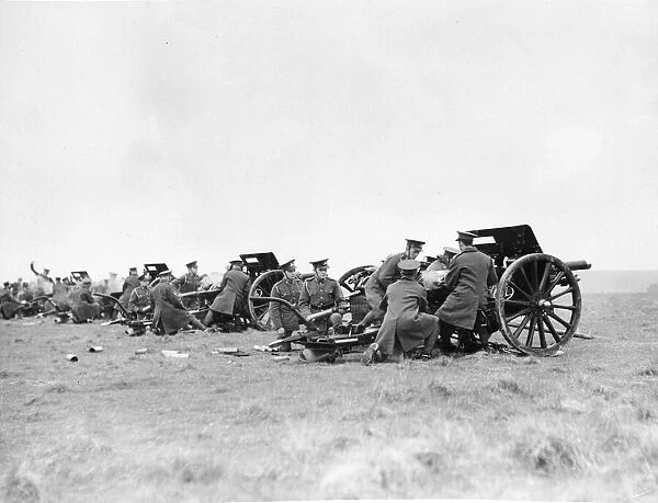 Picture shows a Royal Artillery exercise on Salisbury Plain, Wilshire