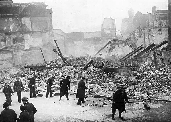 Picture shows the ruins of a bombed out building in Bristol November 1940