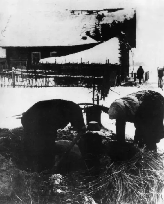 Framed Print : Picture shows: In a Soviet village, recently liberated by the advancing Red Army during