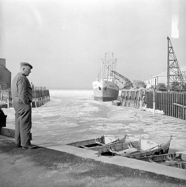 Pictures of the sea at Whitstable, Kent, frozen solid in places. 14th January 1963