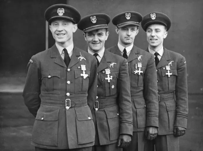 Framed Print : Four pilots of the Polish fighter squadron which played such an important part in the air Framed Print : Four pilots of the Polish fighter squadron which played such an important part in the air
