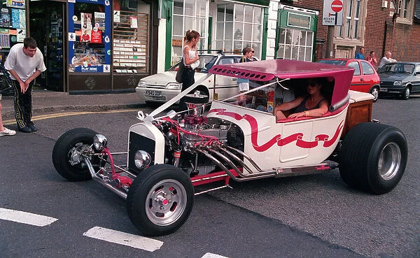 Pink and White Custom Car Model T Ford (T Bucket x2)