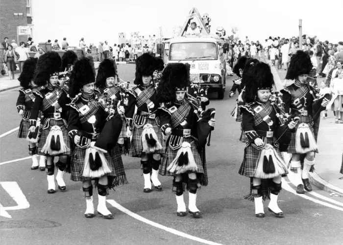 Framed Print : The pipes and drums of the 72 Royal Engineers (V) from Gateshead in a carnival procession Framed Print : The pipes and drums of the 72 Royal Engineers (V) from Gateshead in a carnival procession