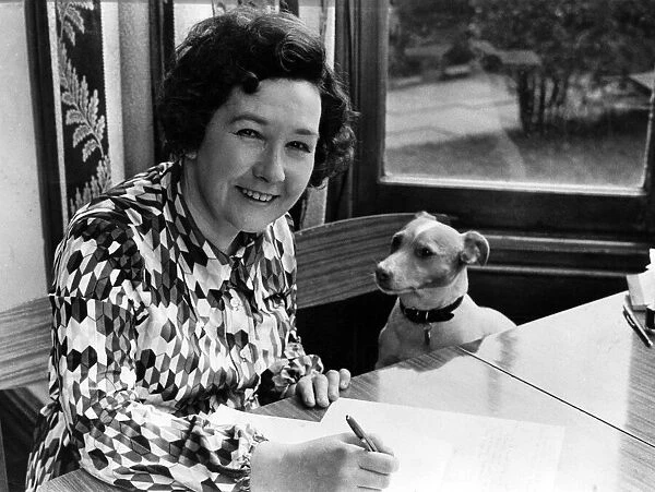 Playwright and author Elaine Morgan. 29th March 1974