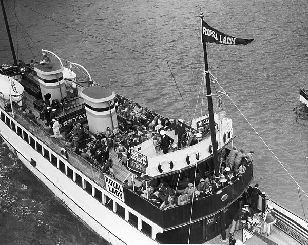 Pleasure Steamer Royal Lady at Scarborough. 13th July 1937