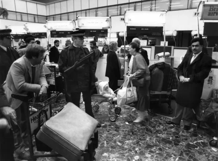 Framed Print : Police with machine guns at Heathrow airport. January 1986 Framed Print : Police with machine guns at Heathrow airport. January 1986
