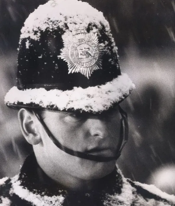 Framed Print : Policeman on duty at the Arsenal v Sheffield Wednesday football match at Highbury covered