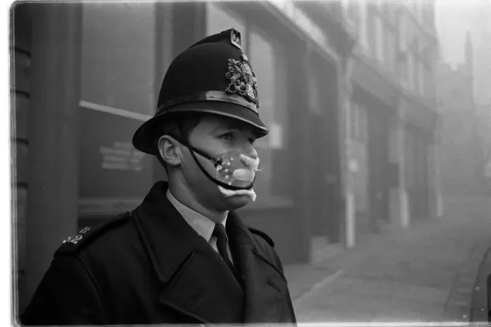 Framed Print : Policeman in smog mask December 1962 PC John Finn from Snow Hill Police Station in Framed Print : Policeman in smog mask December 1962 PC John Finn from Snow Hill Police Station in