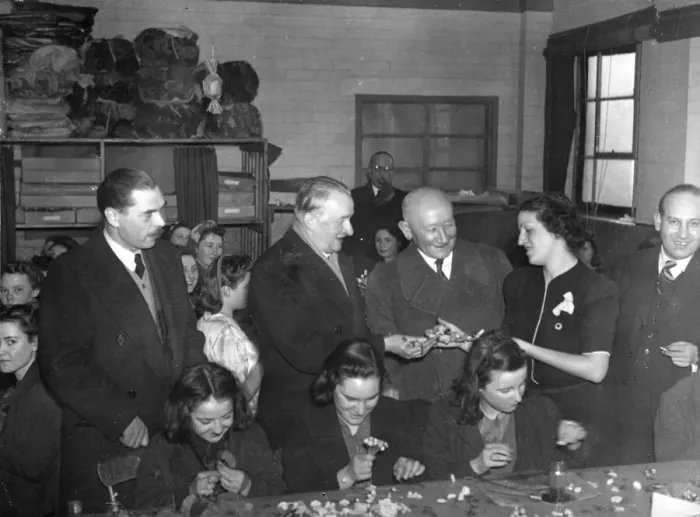 Framed Print : The Polish Minister of Finance, Mr Henryk Strasburger, visits a Flower Factory in Cardiff Framed Print : The Polish Minister of Finance, Mr Henryk Strasburger, visits a Flower Factory in Cardiff