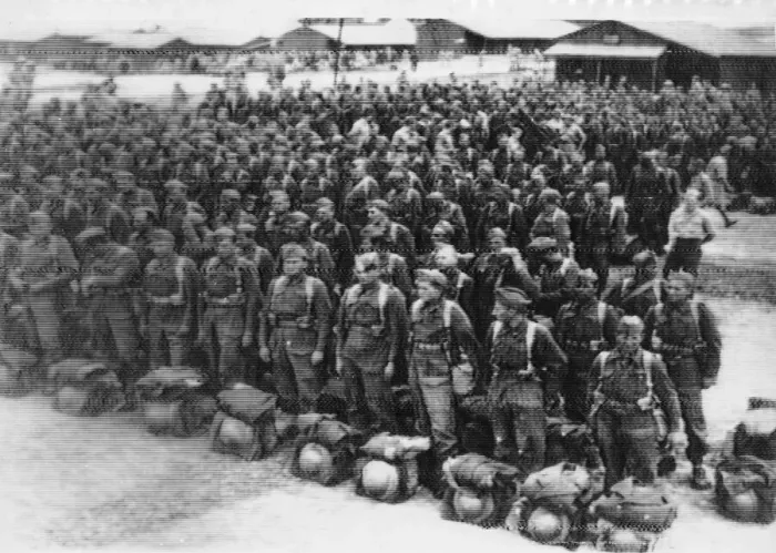 Framed Print : Polish troops in The Middle East. They were fighting the Germans in Russia Framed Print : Polish troops in The Middle East. They were fighting the Germans in Russia
