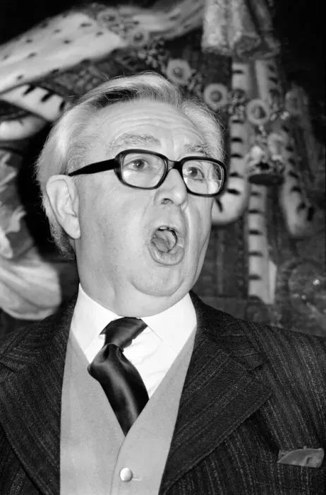 Framed Print : Politics: Lord George Brown, Britains former Labour Deputy Prime-minister who is now Framed Print : Politics: Lord George Brown, Britains former Labour Deputy Prime-minister who is now
