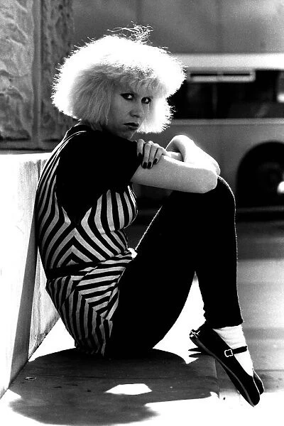 Pop diva Hazel O Connor relaxes on the George Stephenson monument
